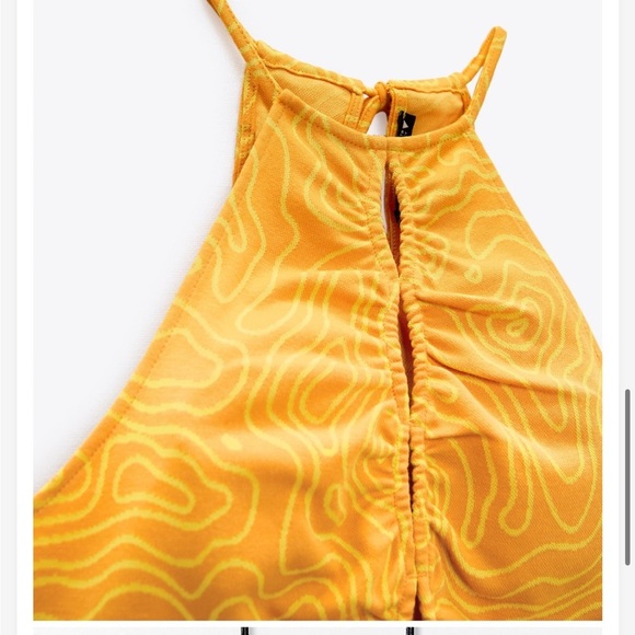 Zara large jacquard halter keyhole top. - Picture 5 of 13